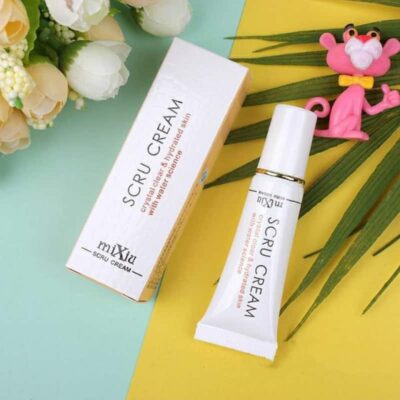 Lip Scru 11