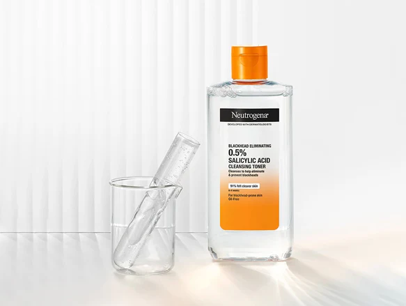 Neutrogena Black Head Cleansing Toner - 200ml 3 Neutrogena Black Head Cleansing Toner - 200ml - Image 3